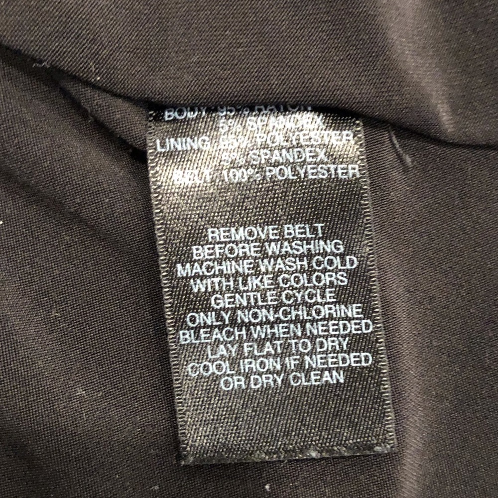 White House Black Market Black Top with Key Hole in the Back, Size M - Picture 4 of 4